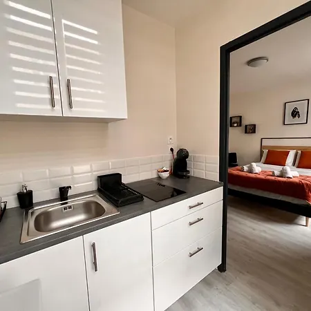 Lysbed - Desjardins Apartman Angers