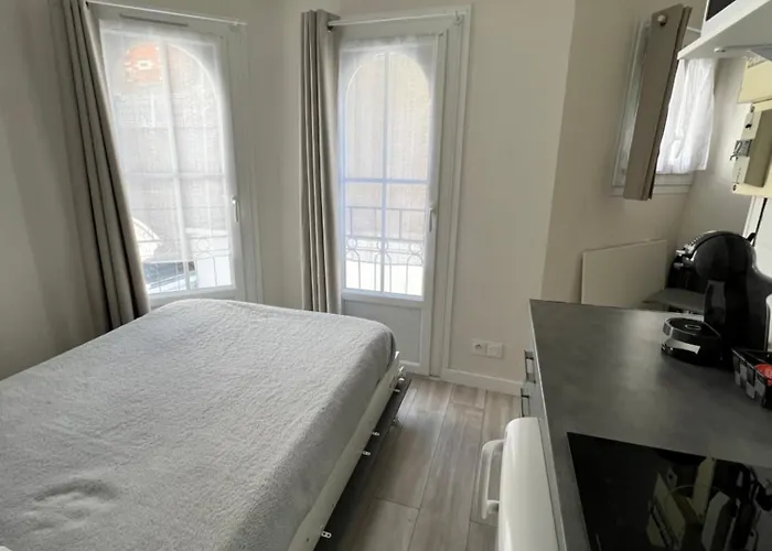 Lysbed - Desjardins Apartament